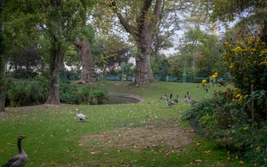 Abords du square des Batignolles